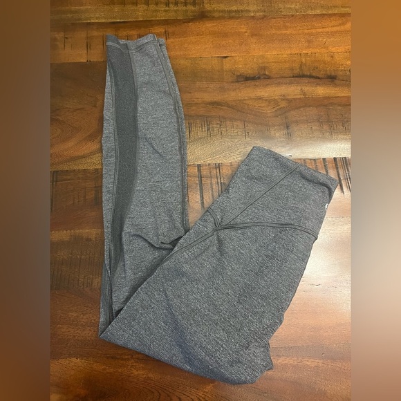 Lululemon Train Times 7/8 Pant *25" size 4 - Picture 1 of 6